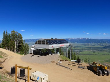 Funny to see Doppelmayr staging next to a new Leitner-Poma terminal.