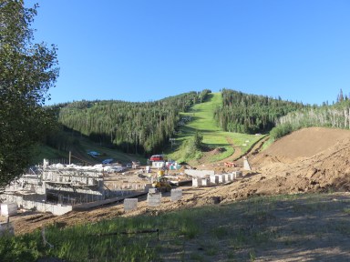 PCMR terminal and Snow Hut Lodge under construction.