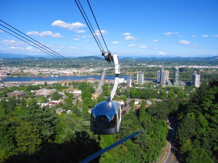 A tram cabin approaches the top dock.