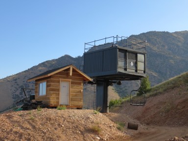 Top of Gateway, still sporting Blackcomb's number 6.