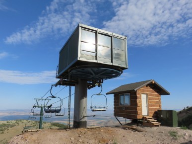 Top of Vista with a nice new lift shack and controls.