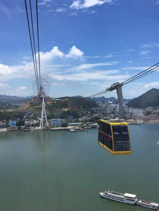 230-ATW-HaLongQueenCableCar-003.jpg_origin