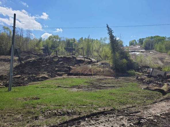 received_279057516820965