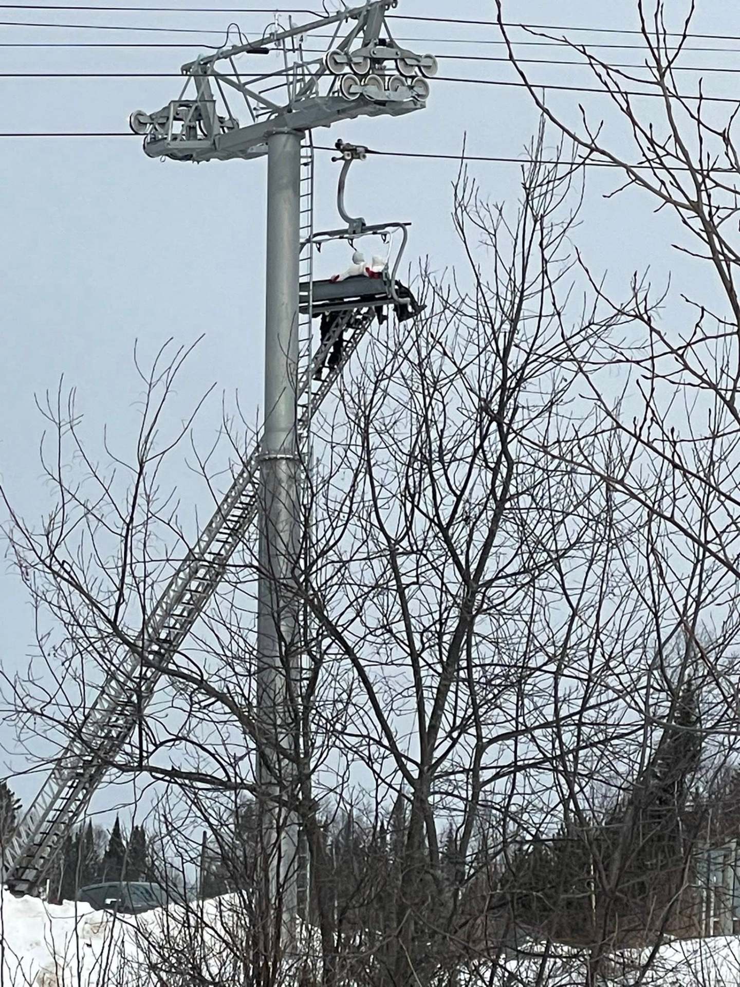Grip Miscapture Leads to Rope Evacuation at Lutsen Mountains – Lift Blog